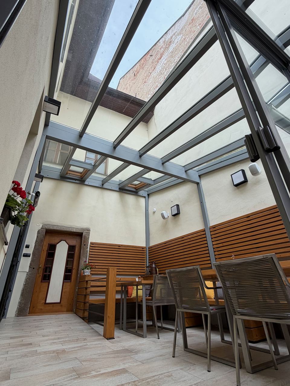 Atrium mit Glasdach